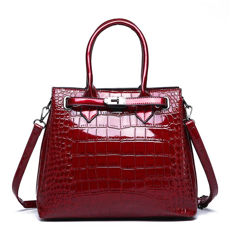 Women Crocodile Pattern Bag【Brown/Black/Red Color】