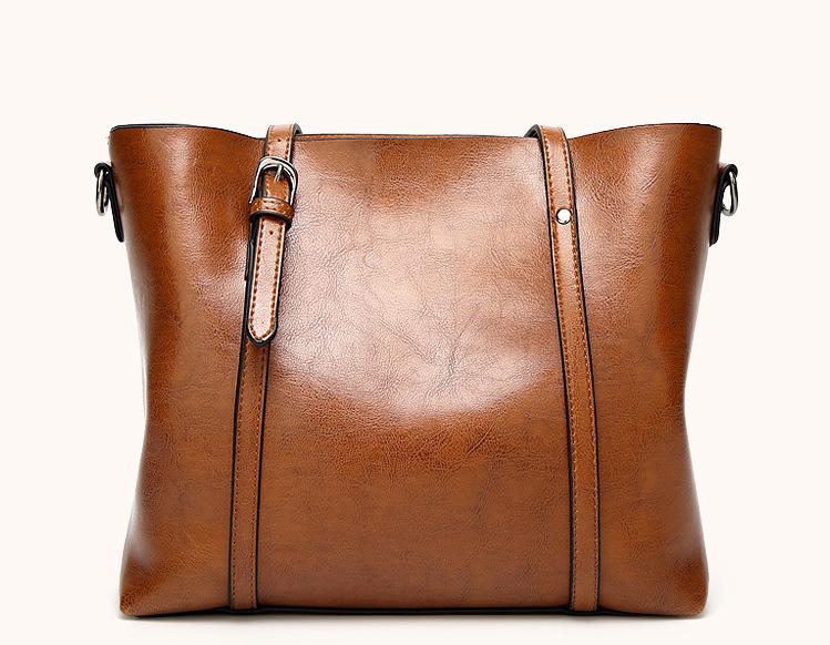 Large Capacity Leather Handbag【Time Limited Offer 3999Ksh】